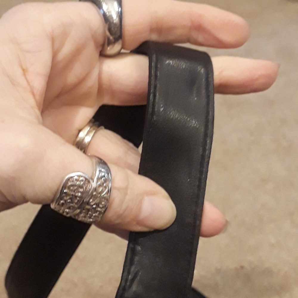 Saddle River Shoulder Bag - Picture 6 of 8